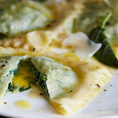 HANDMADE FILLED RAVIOLI: Spinach & Ricotta Cheese (500g Pkt) - chef2chef.online